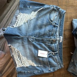 Good American size 18 shorts NWT